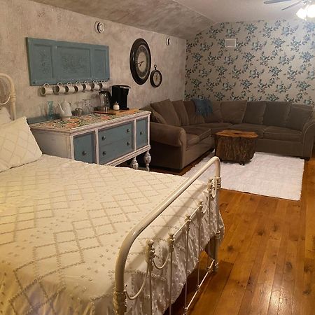 Bed And Breakfast Suite At The Wooded Retreat Pine City Exteriér fotografie